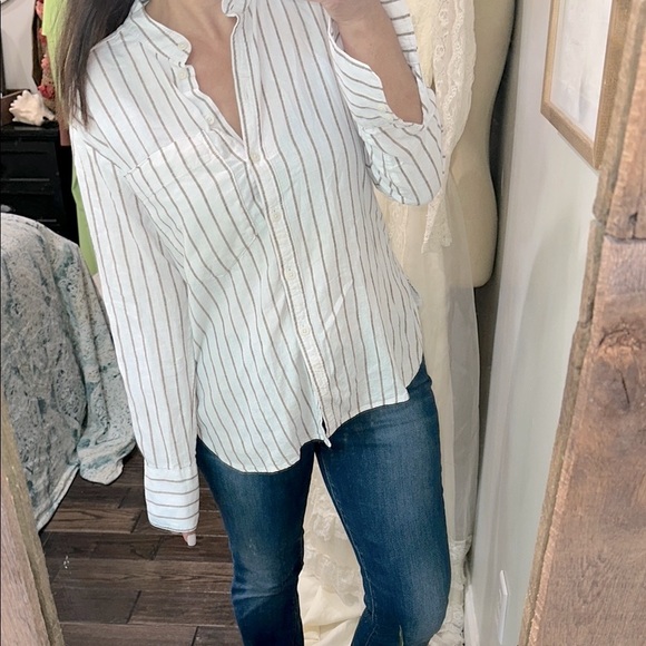 Banana Republic Tops - Banana Republic Women's Striped Button-Up Shirt size small linen blend fabric